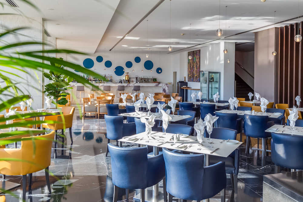 Sun Hall Hotel Apartments (Larnaca) - Image 2
