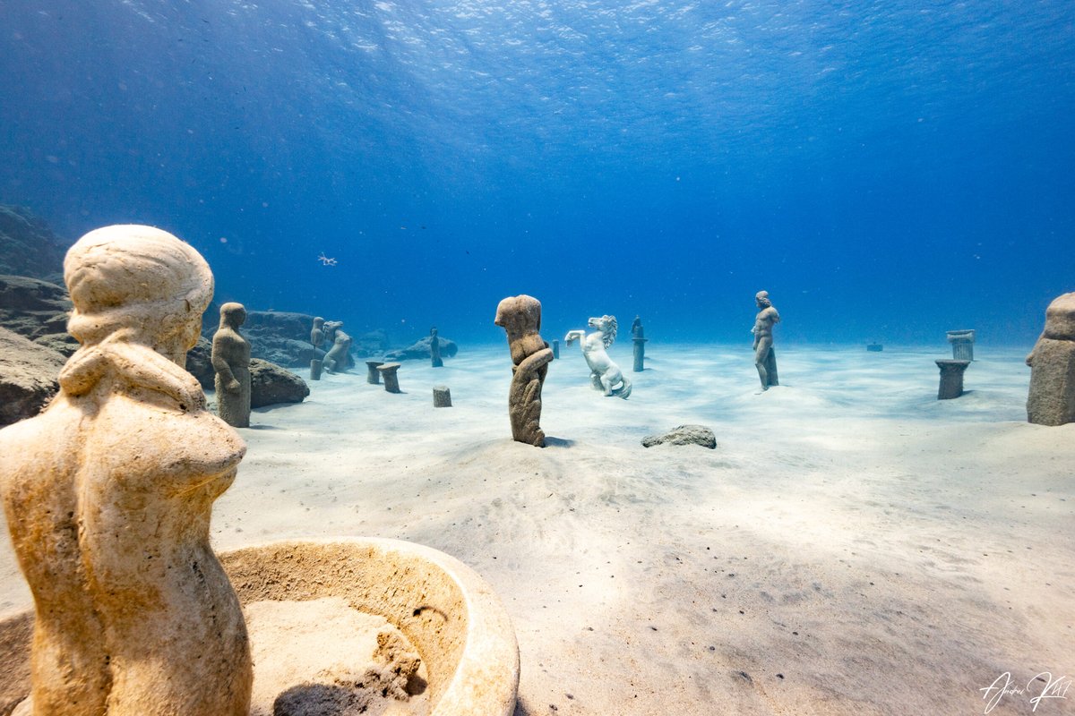 Hydrosphere Dive Club  