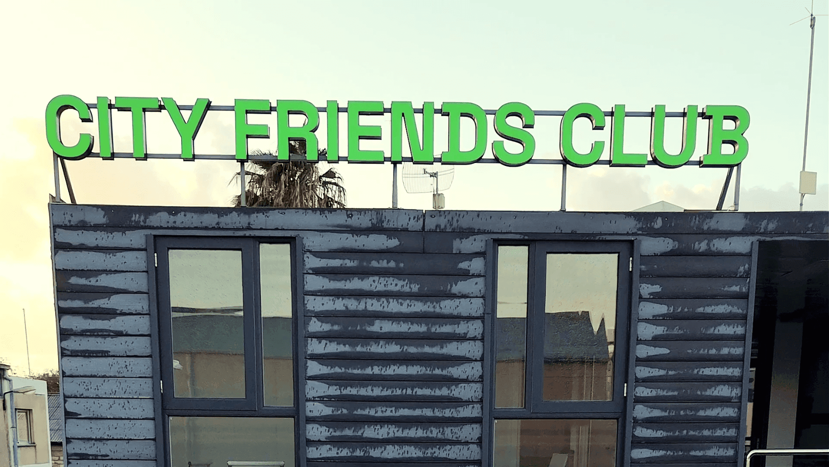 City Friends Club