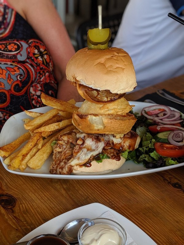 Phoenix Bar And Restaurant - Image 2