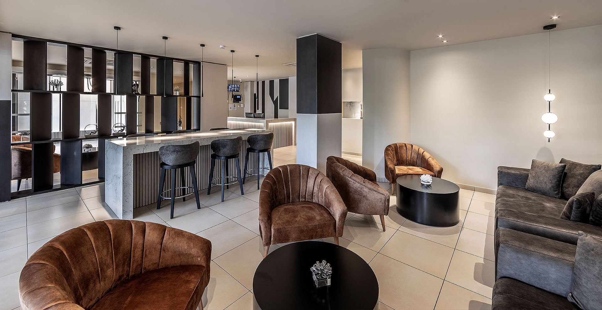 Almond Business Hotel - Image 2