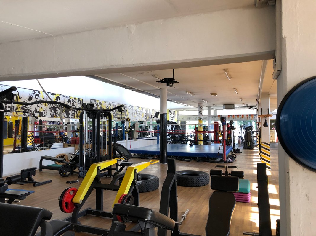 100% Boxing & Fitness Gym